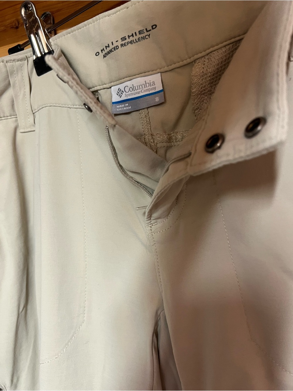 Columbia Lightweight Beige Outdoor Pants